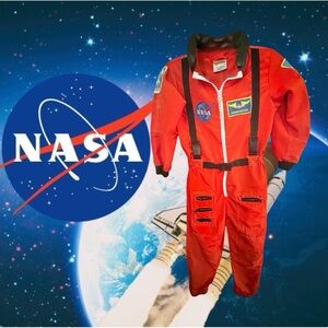 Get Real Gear Astronaut Costume for Kids Size 6-8.